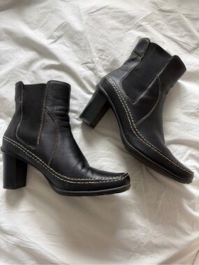 Black Genuine  Leather Heeled  Ankle Boots with Contrast Stitching